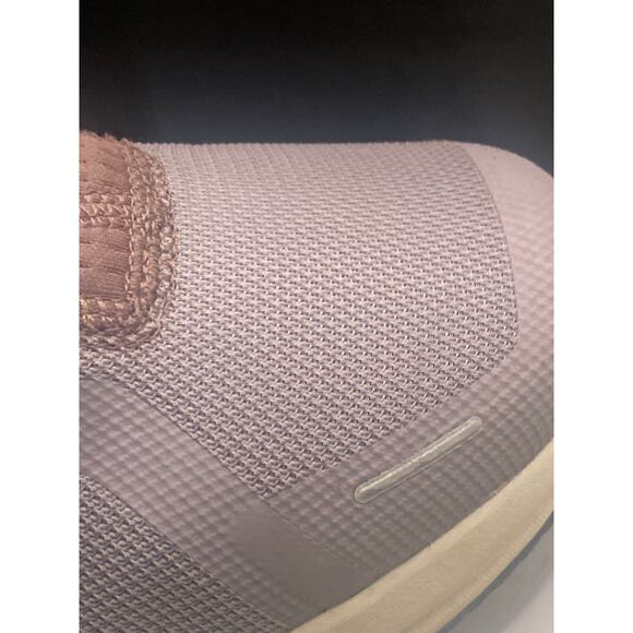 On Kids' Cloud Sky Running Sneaker Size US Y5 - Picture 8 of 10